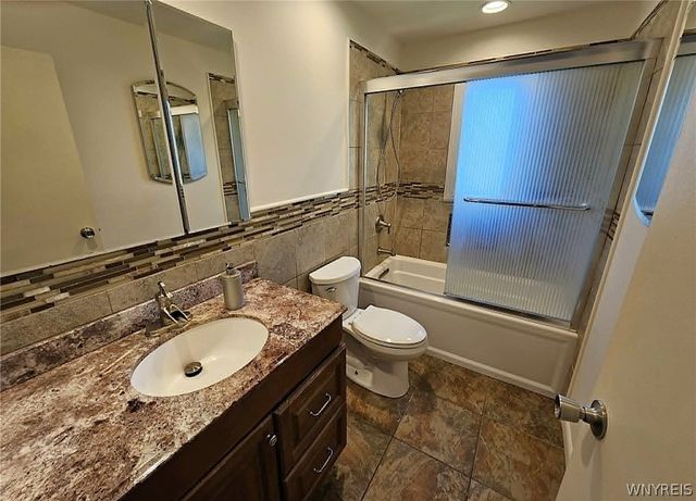 1050 Reserve Road 3, West Seneca, NY 14224