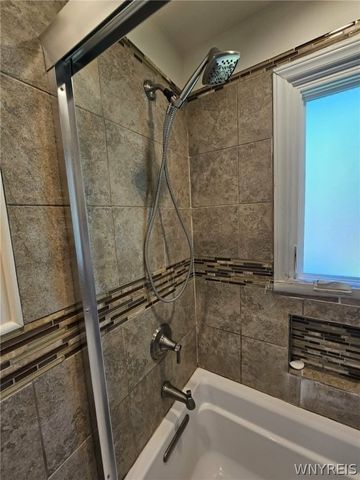 1050 Reserve Road 3, West Seneca, NY 14224