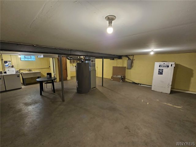 1050 Reserve Road 3, West Seneca, NY 14224