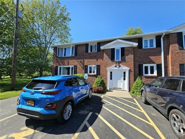 1050 Reserve Road 3, West Seneca, NY 14224