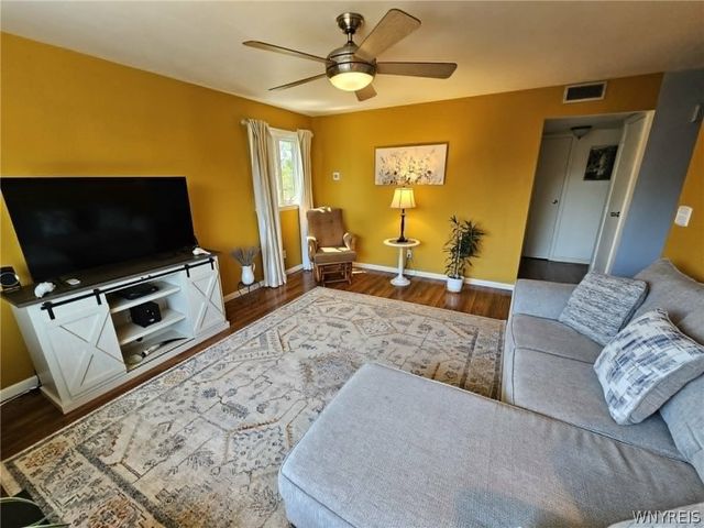 1050 Reserve Road 3, West Seneca, NY 14224