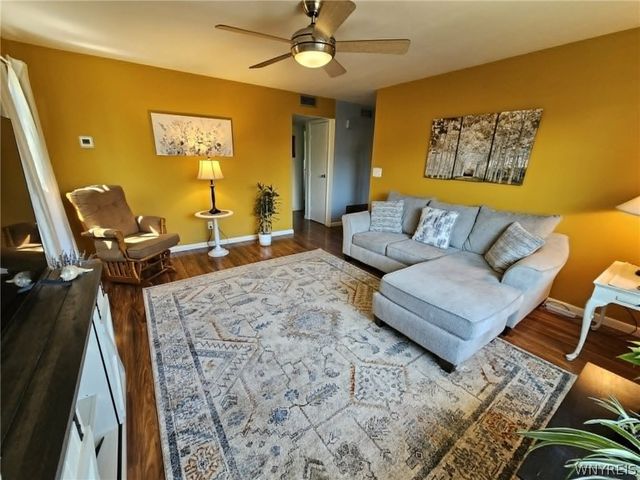1050 Reserve Road 3, West Seneca, NY 14224