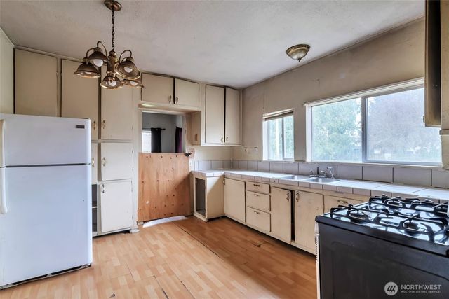 303 S Baker Street, Mount Vernon, WA 98273