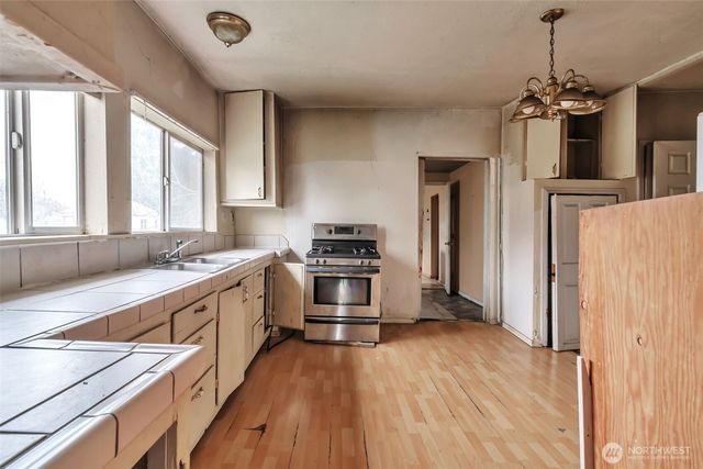 303 S Baker Street, Mount Vernon, WA 98273