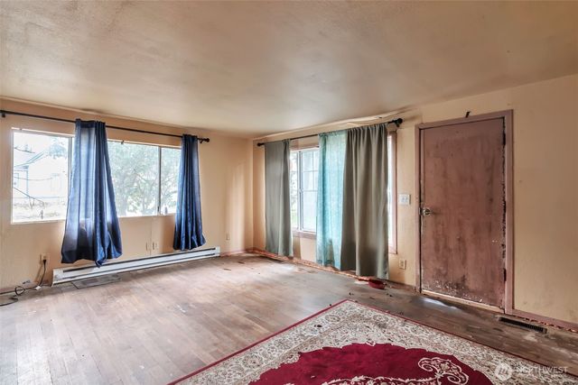 303 S Baker Street, Mount Vernon, WA 98273