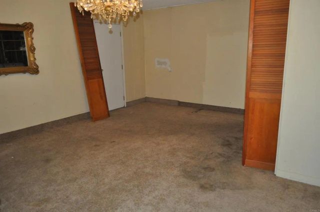 5851 Division Street, San Diego, CA 92114