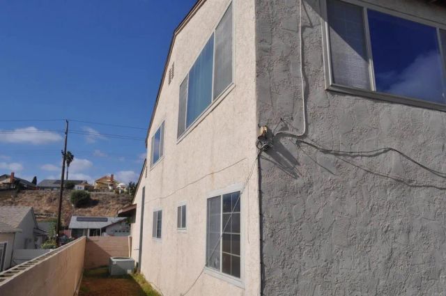 5851 Division Street, San Diego, CA 92114