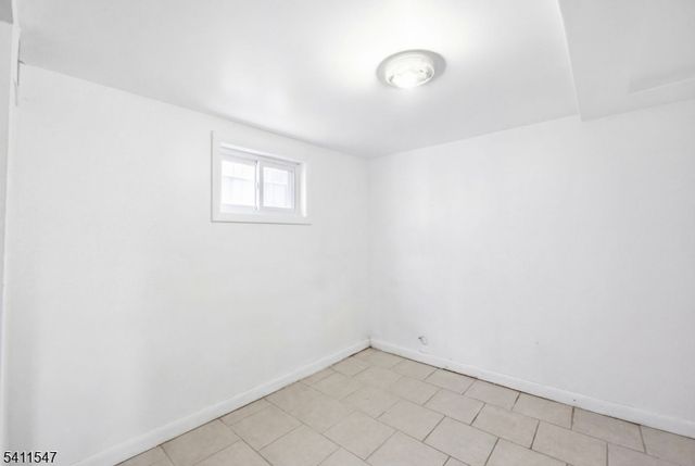 111 Sheridan Ave, Roselle Boro, NJ 07203