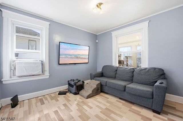 111 Sheridan Ave, Roselle Boro, NJ 07203