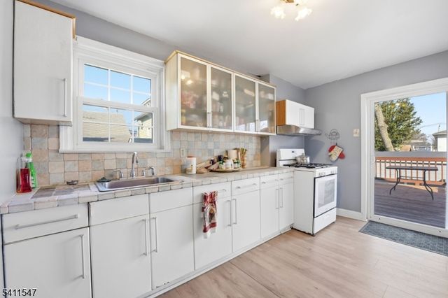 111 Sheridan Ave, Roselle Boro, NJ 07203