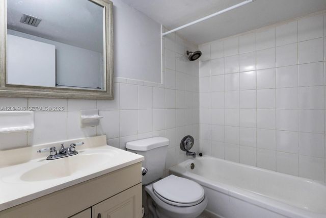 7747 SW 86th St D-205, Miami, FL 33143