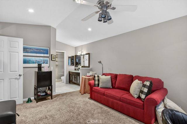 847 S Amber Lane, Anaheim Hills, CA 92807