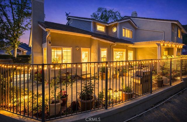 847 S Amber Lane, Anaheim Hills, CA 92807
