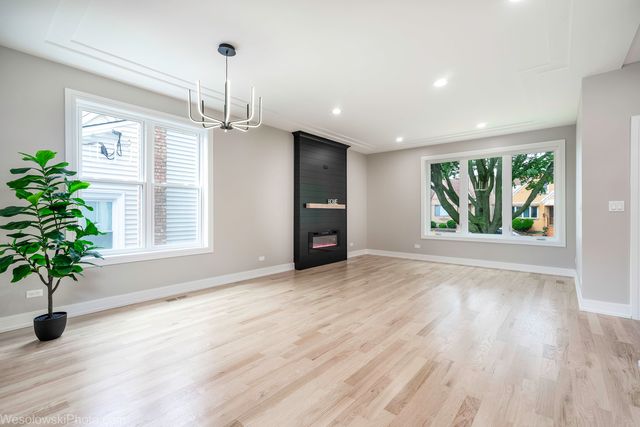 3755 N Odell Avenue, Chicago, IL 60634