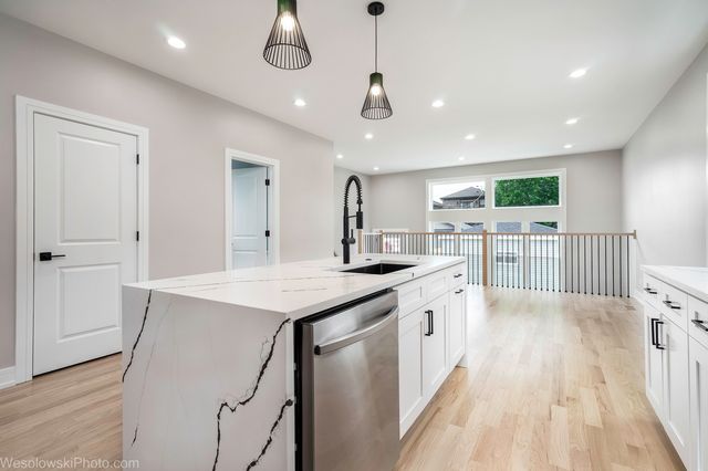 3755 N Odell Avenue, Chicago, IL 60634