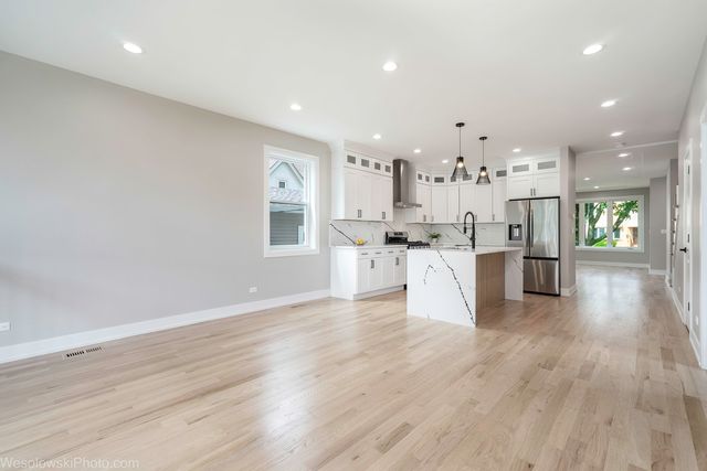 3755 N Odell Avenue, Chicago, IL 60634