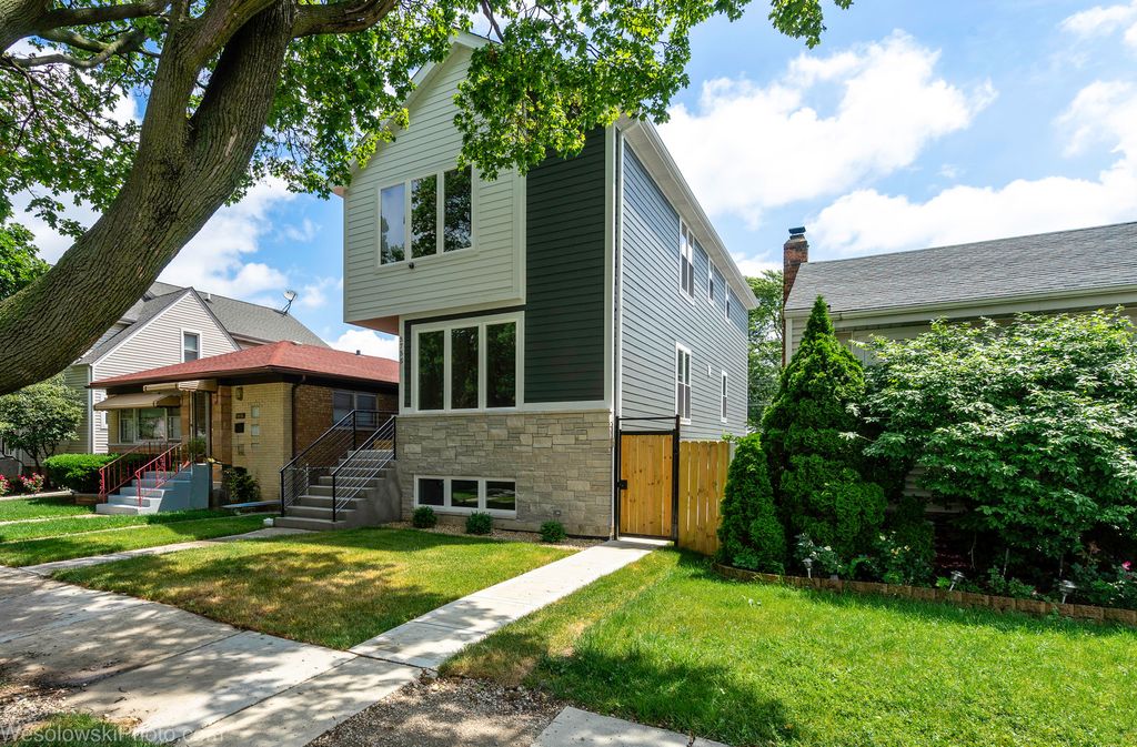 3755 N Odell Avenue, Chicago, IL 60634