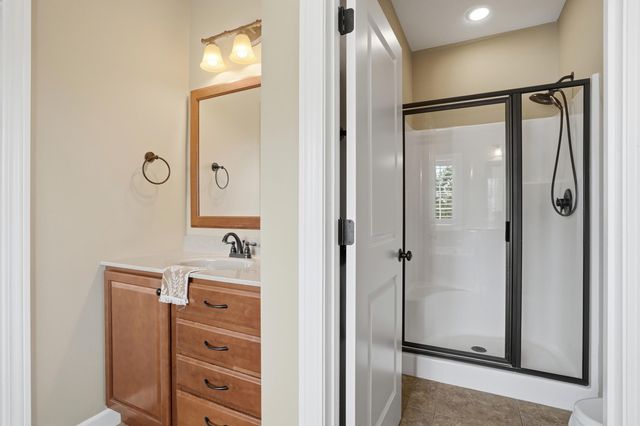 800 CUTTERS CORNER LN, Columbia, MO 65201