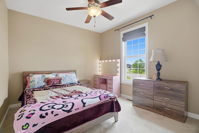 800 CUTTERS CORNER LN, Columbia, MO 65201