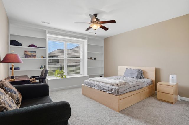 800 CUTTERS CORNER LN, Columbia, MO 65201