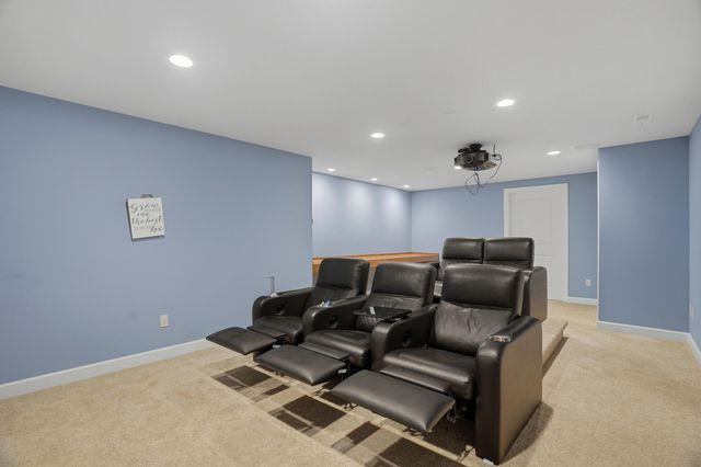 800 CUTTERS CORNER LN, Columbia, MO 65201