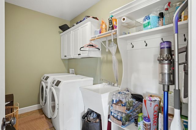 800 CUTTERS CORNER LN, Columbia, MO 65201