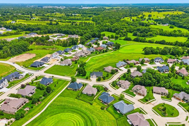 800 CUTTERS CORNER LN, Columbia, MO 65201