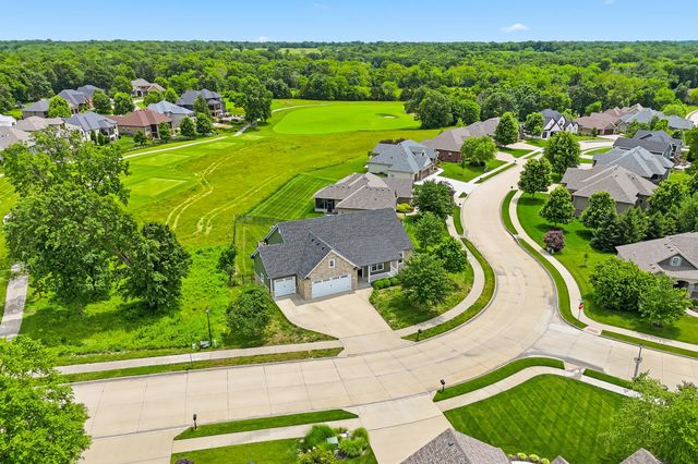 800 CUTTERS CORNER LN, Columbia, MO 65201