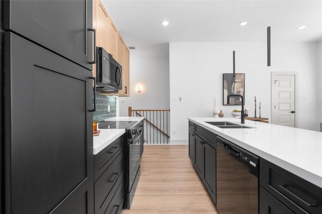 9819 Turnbow A-B, Houston, TX 77029