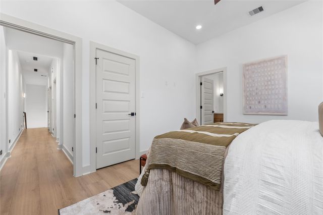 9819 Turnbow A-B, Houston, TX 77029