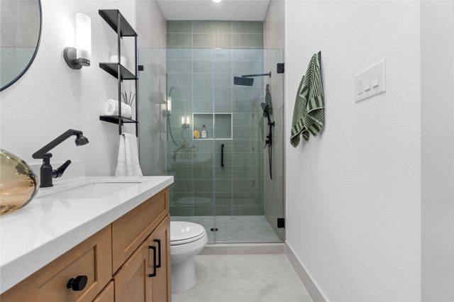 9819 Turnbow A-B, Houston, TX 77029