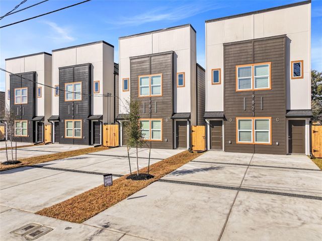 9819 Turnbow A-B, Houston, TX 77029