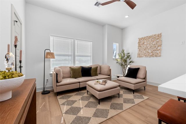 9819 Turnbow A-B, Houston, TX 77029