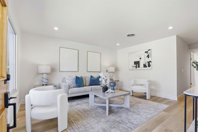 784 Orkney, Santa Clara, CA 95054