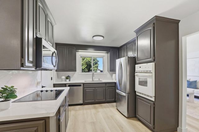 784 Orkney, Santa Clara, CA 95054