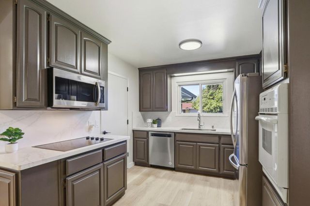 784 Orkney, Santa Clara, CA 95054
