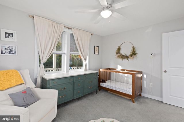 1813 SUNNYSIDE LN, Essex, MD 21221