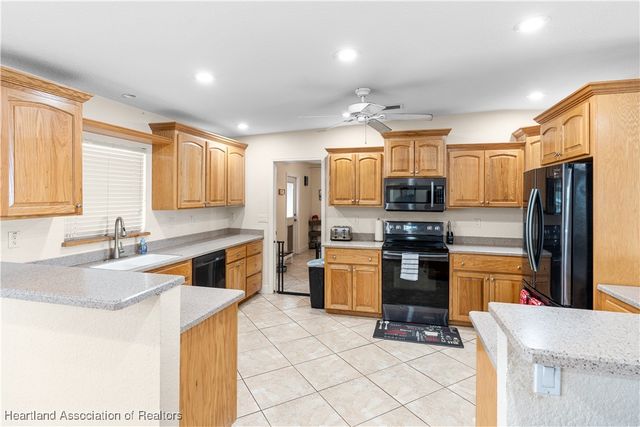 4600 Lakeview Drive, Sebring, FL 33870