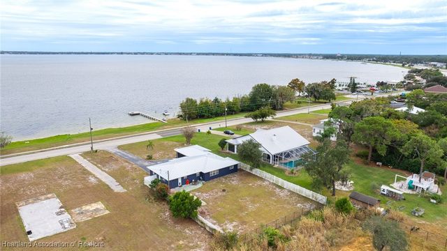 4600 Lakeview Drive, Sebring, FL 33870