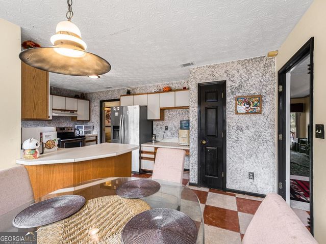 710 Friendship Ridge Court, Powder Springs, GA 30127