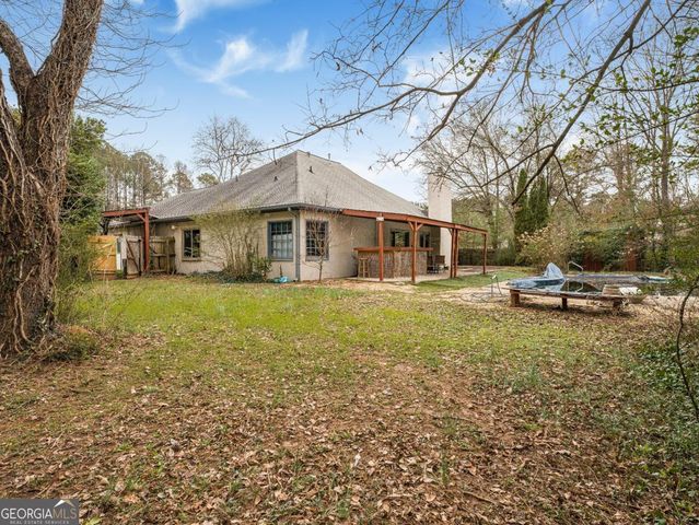 710 Friendship Ridge Court, Powder Springs, GA 30127