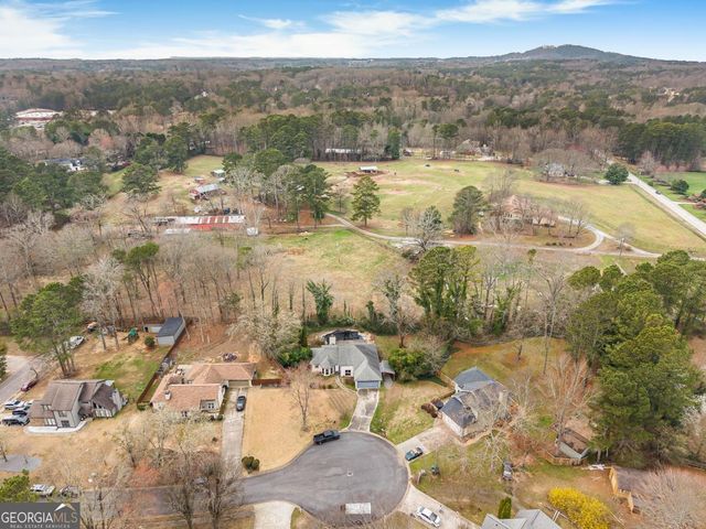 710 Friendship Ridge Court, Powder Springs, GA 30127