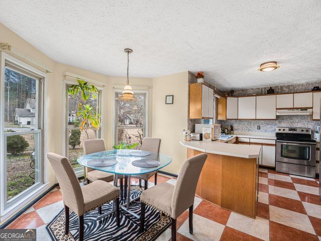 710 Friendship Ridge Court, Powder Springs, GA 30127