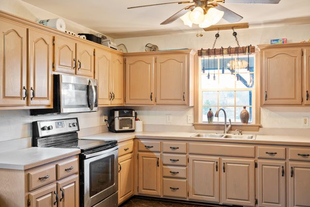 111 Patton Ln, Hendersonville, TN 37075