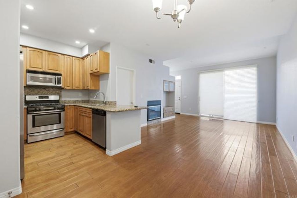 4148 Via Candidiz 155, San Diego, CA 92130