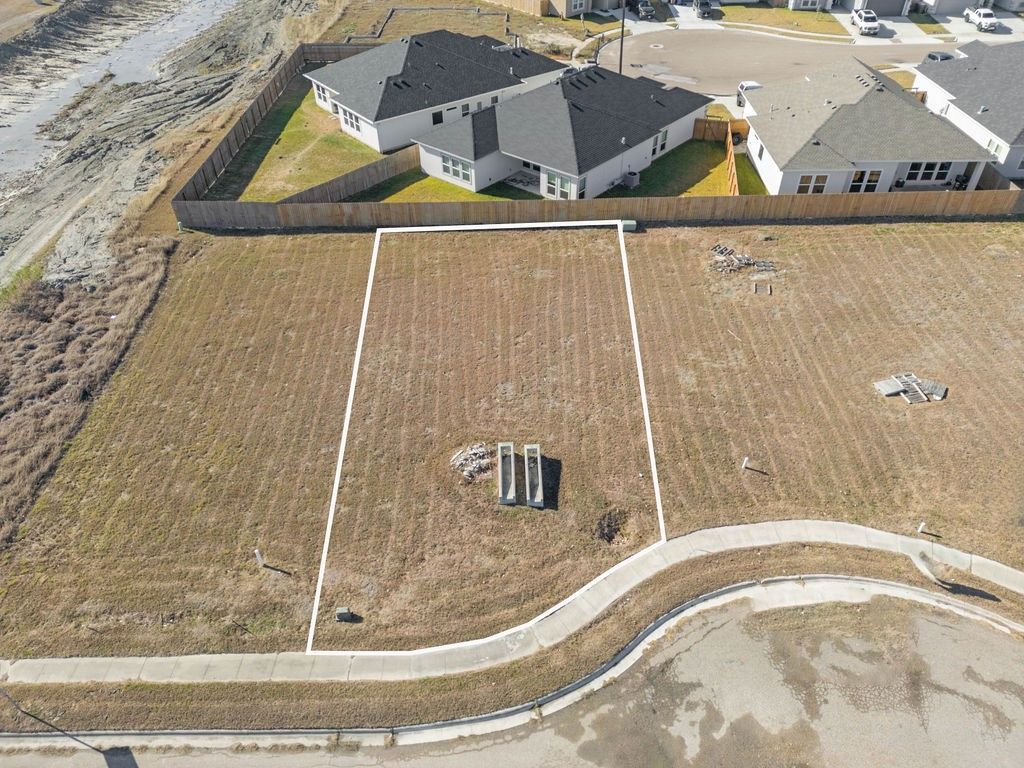 6729 La Salle Dr, Corpus Christi, TX 78414 — exterior