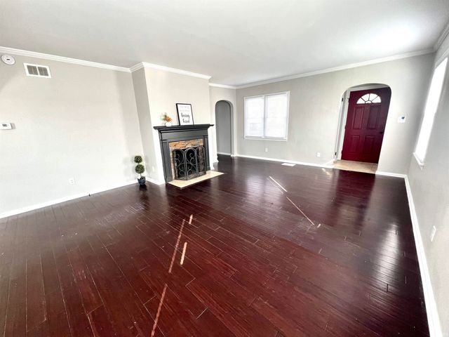 307 S Mccreary Street, Fort Branch, IN 47648