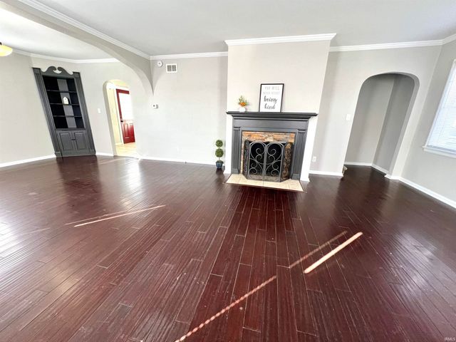 307 S Mccreary Street, Fort Branch, IN 47648