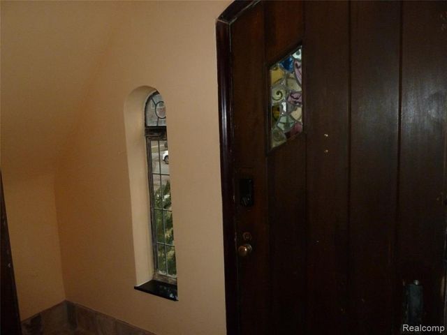 19925 Renfrew Road, Detroit, MI 48221