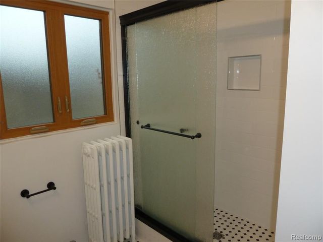 19925 Renfrew Road, Detroit, MI 48221